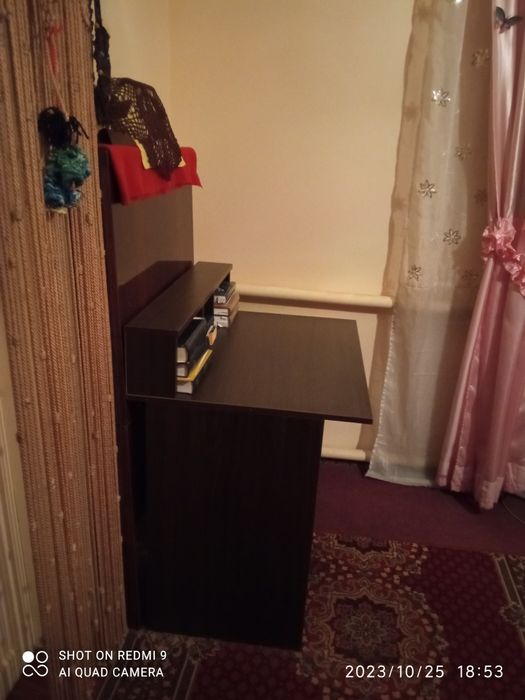 **Стол компьютерно-письменый: новый, многофункциональный+клавиатура**