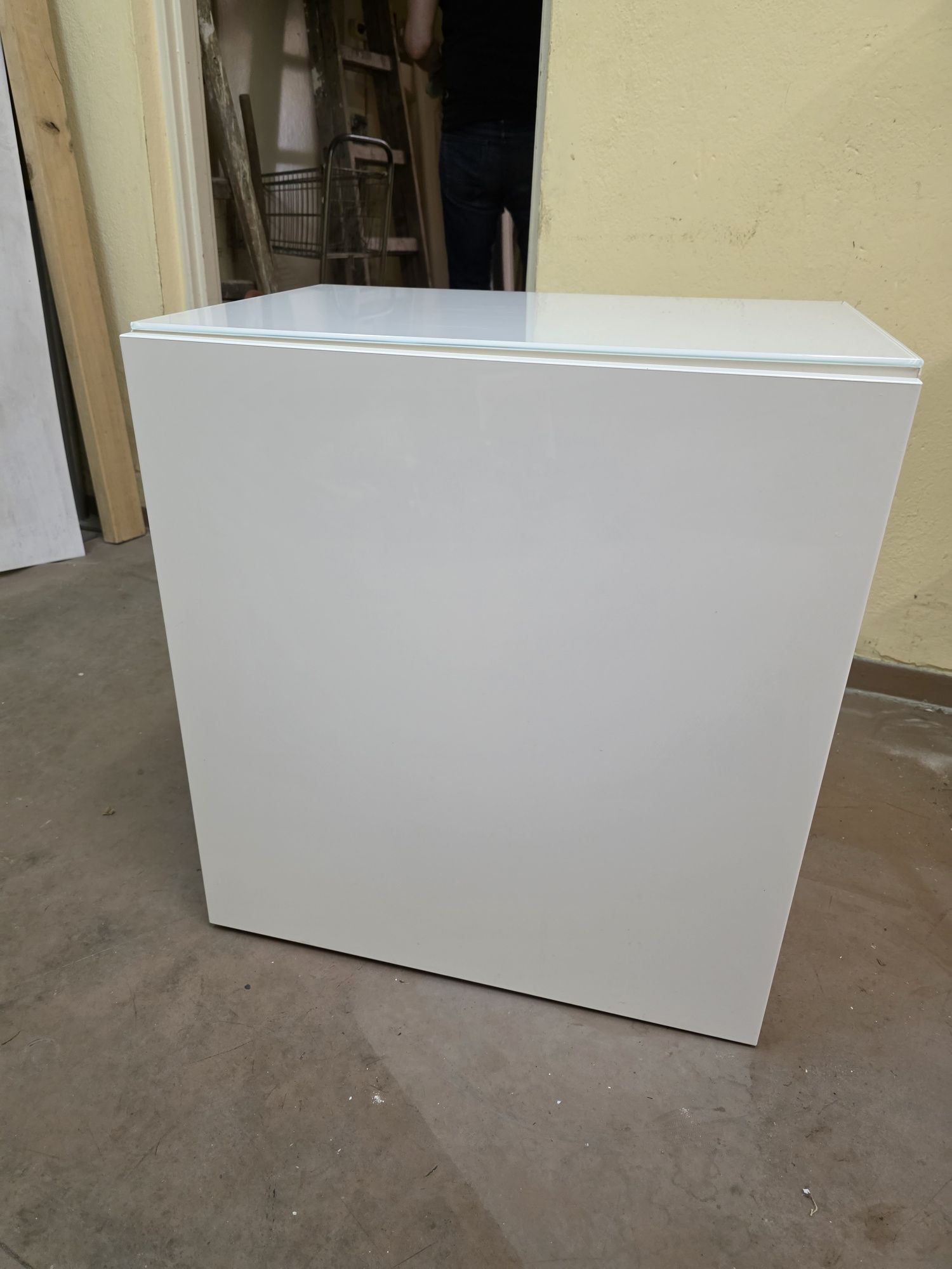 Szafka Besta 60x40x64 cm