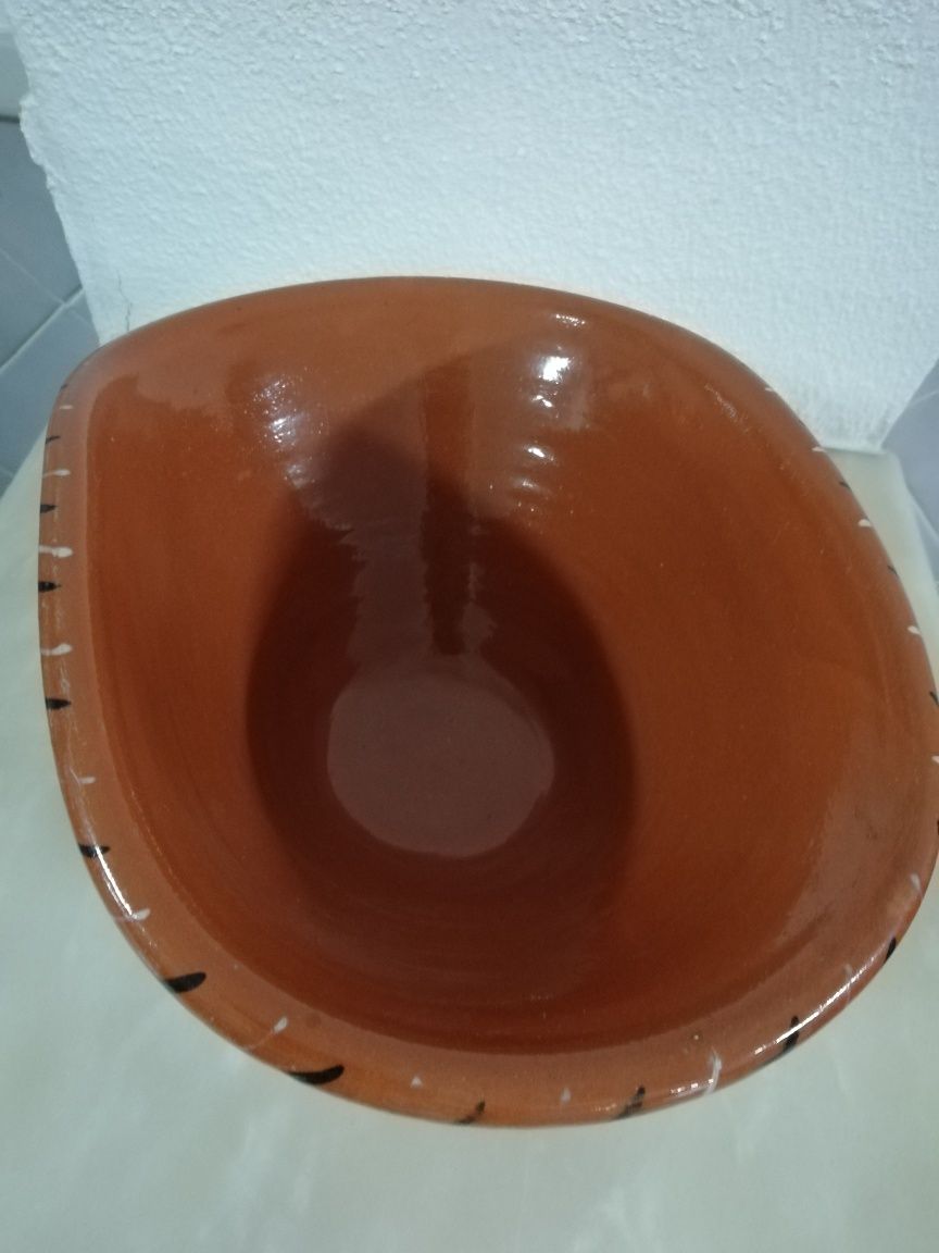 Peças de loiça em barro