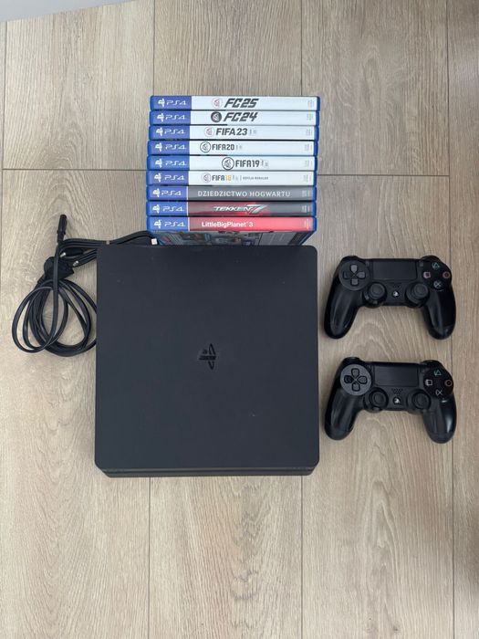 Konsola Sony PlayStation 4 SLIM 1TB czarny + 2 PADY