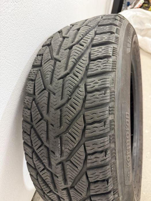 Opony zimowe Kormoran Suv Snow 225/60 R17