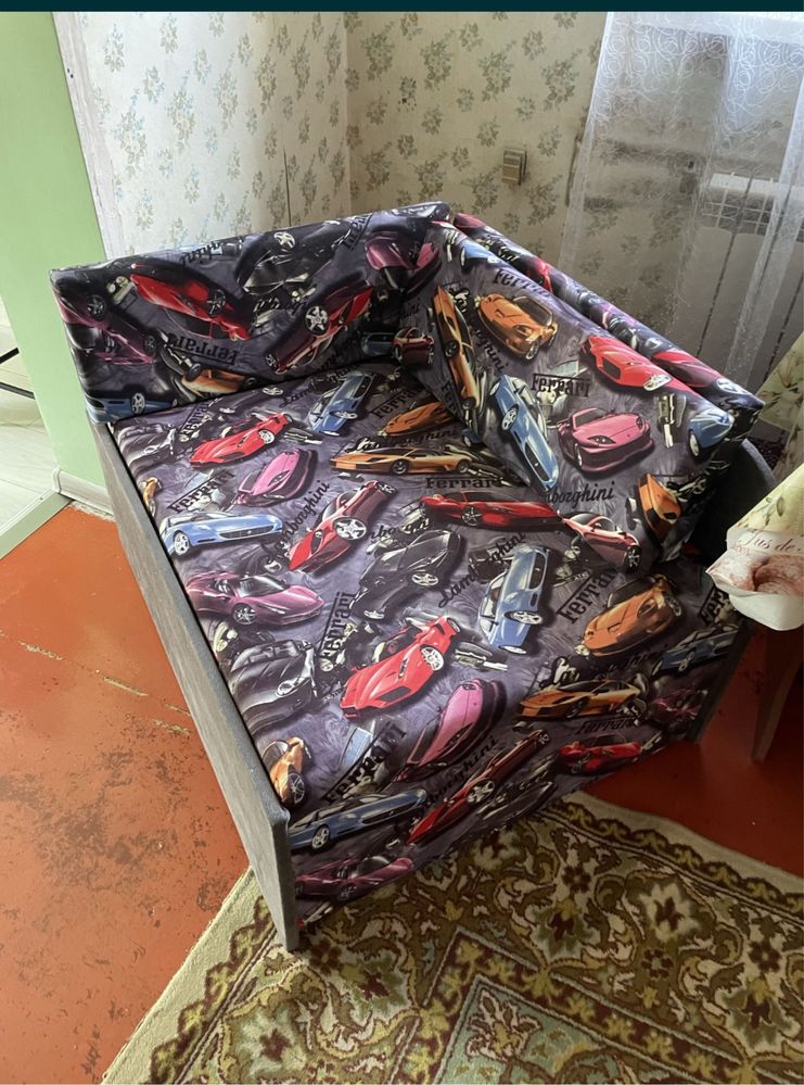 Диван малютка , детская кровать