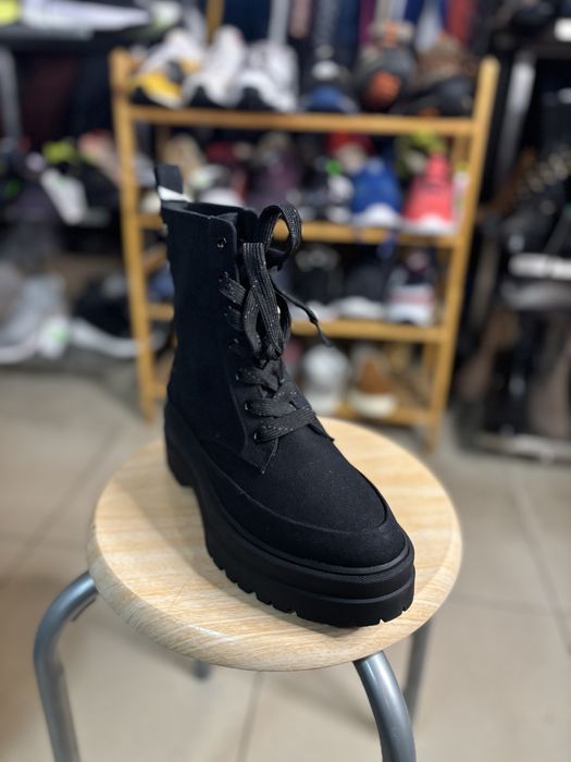 Черевики TOMMY HILFIGER розмір 38(24 см)