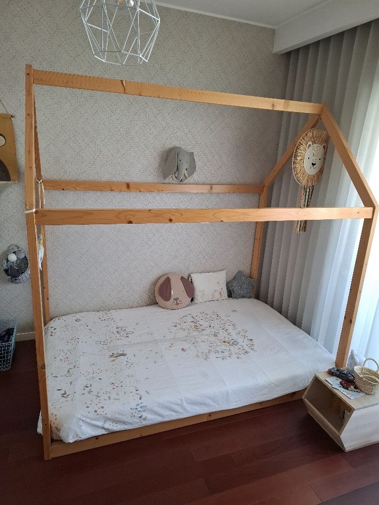 Cama de criança forma de "Casa"