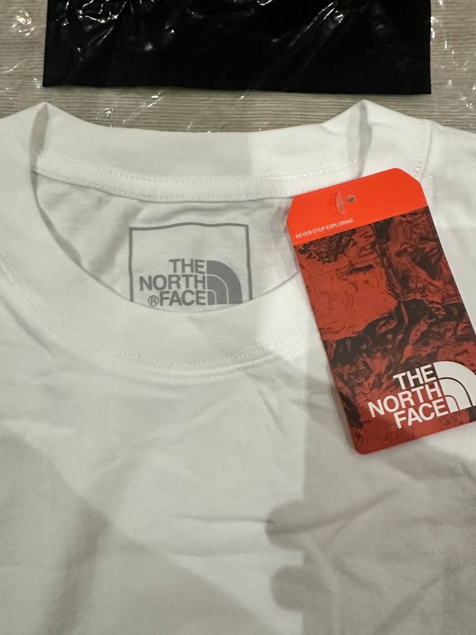 Футболка The north face