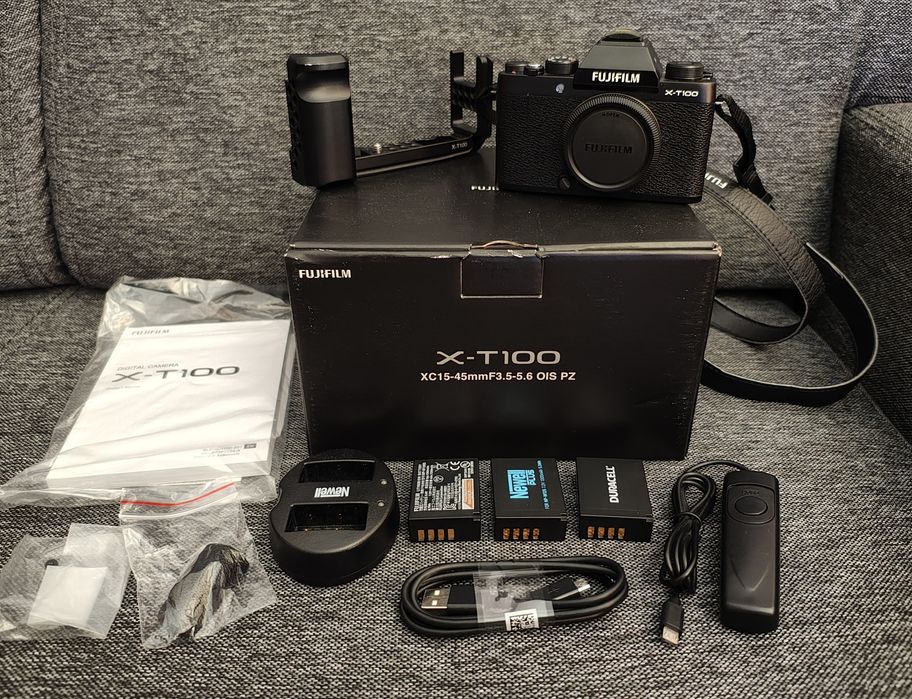 Aparat Fujifilm X-T100 bezlusterkowiec APS-C