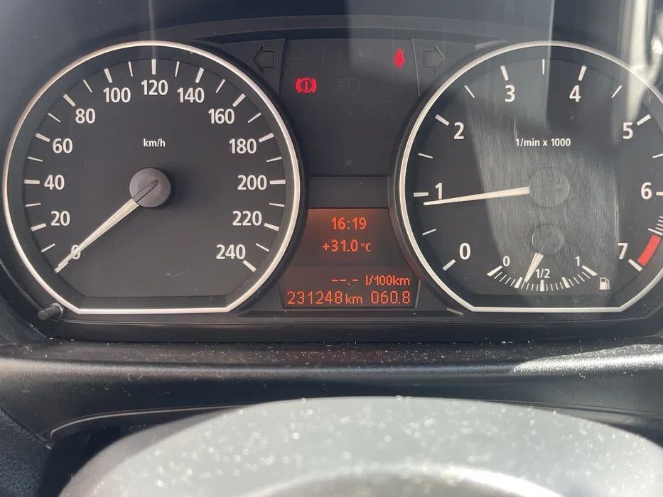BMW Serie 120i E87