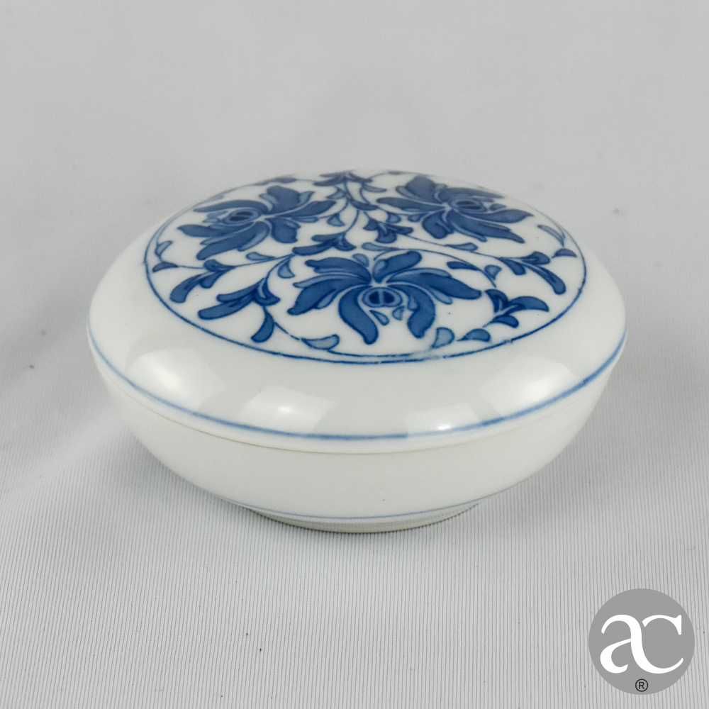 Caixa redonda porcelana da China, 2ª metade séc. XX