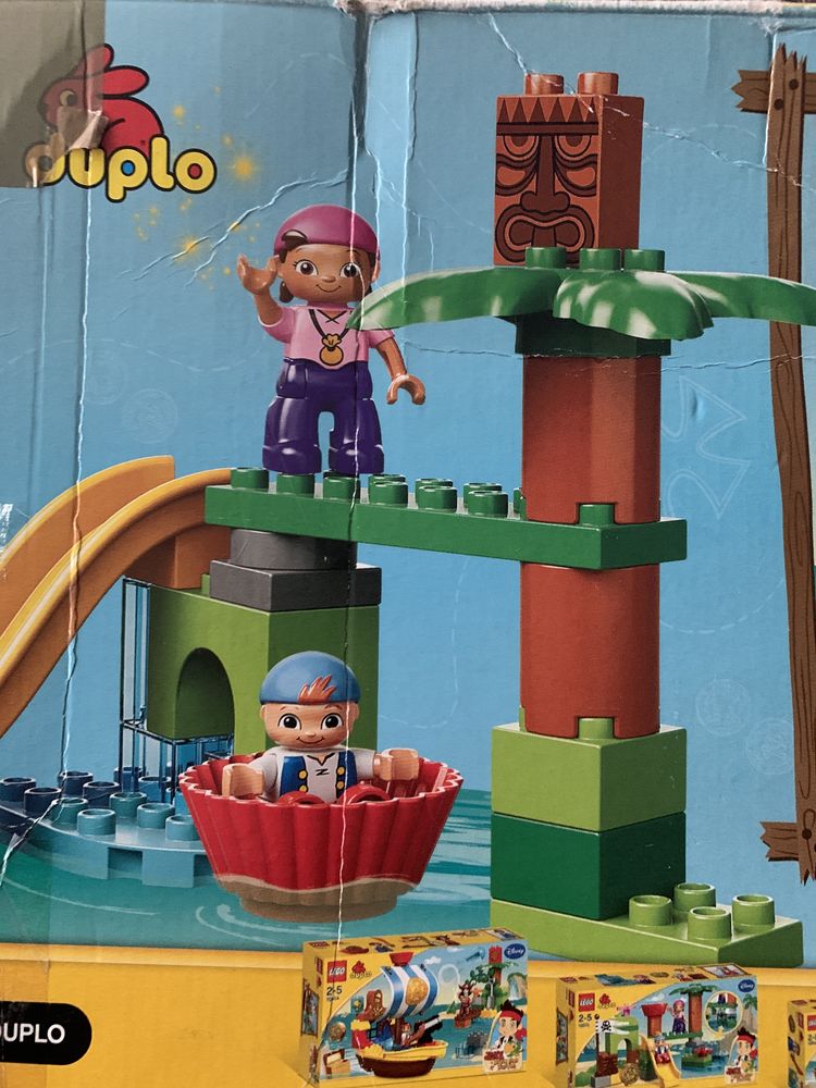 Klocki Lego Duplo Jake i Piraci z Nibylandii, Kryjówka w Nibylandii