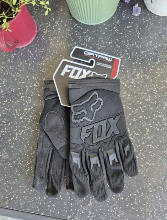 Nowe rękawiczki Fox Dirtpaw roz L