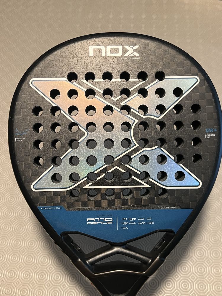 Raquete Padel NOX AT10 Genius 12K 2024 – Agustín Tapia