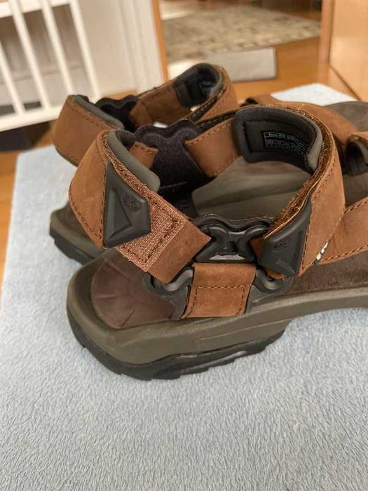 Sandały marki Teva Terra Fi Lite Leather ecco rozmiar 44,5