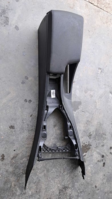 Tunel środkowy, podłokietnik BMW e90 czarny