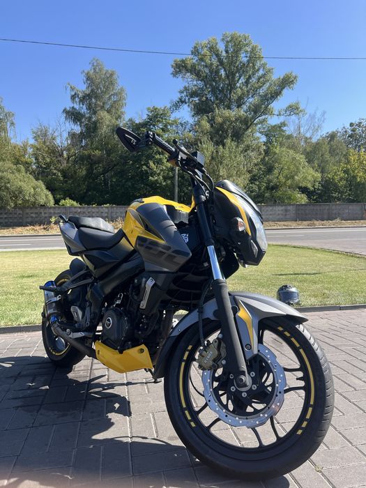 Bajaj pulsar ns200