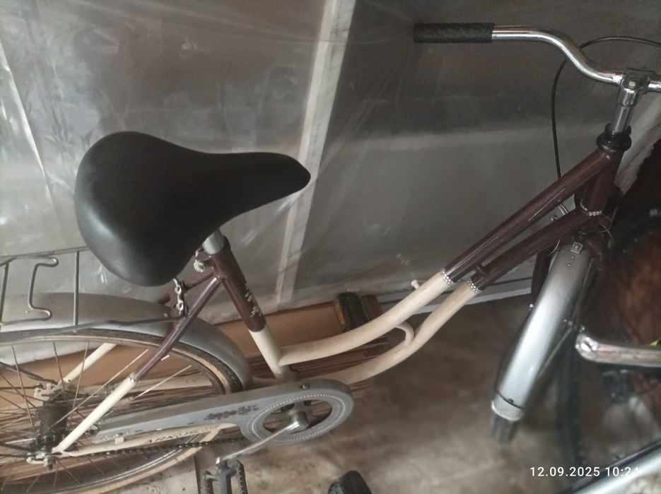 Rower damski kremowo brazowy