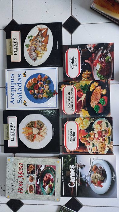 28 livros de culinária - Capa dura