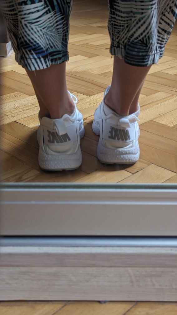 Білі кросівки типу Nike, 37, 38 розмір, кроси