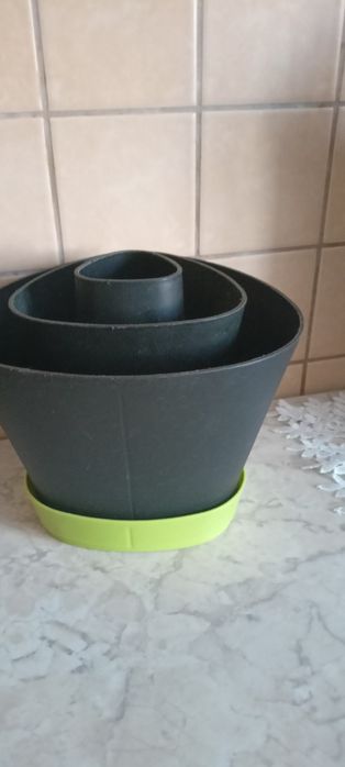 Stojak na akcesoria kuchenne tupperware