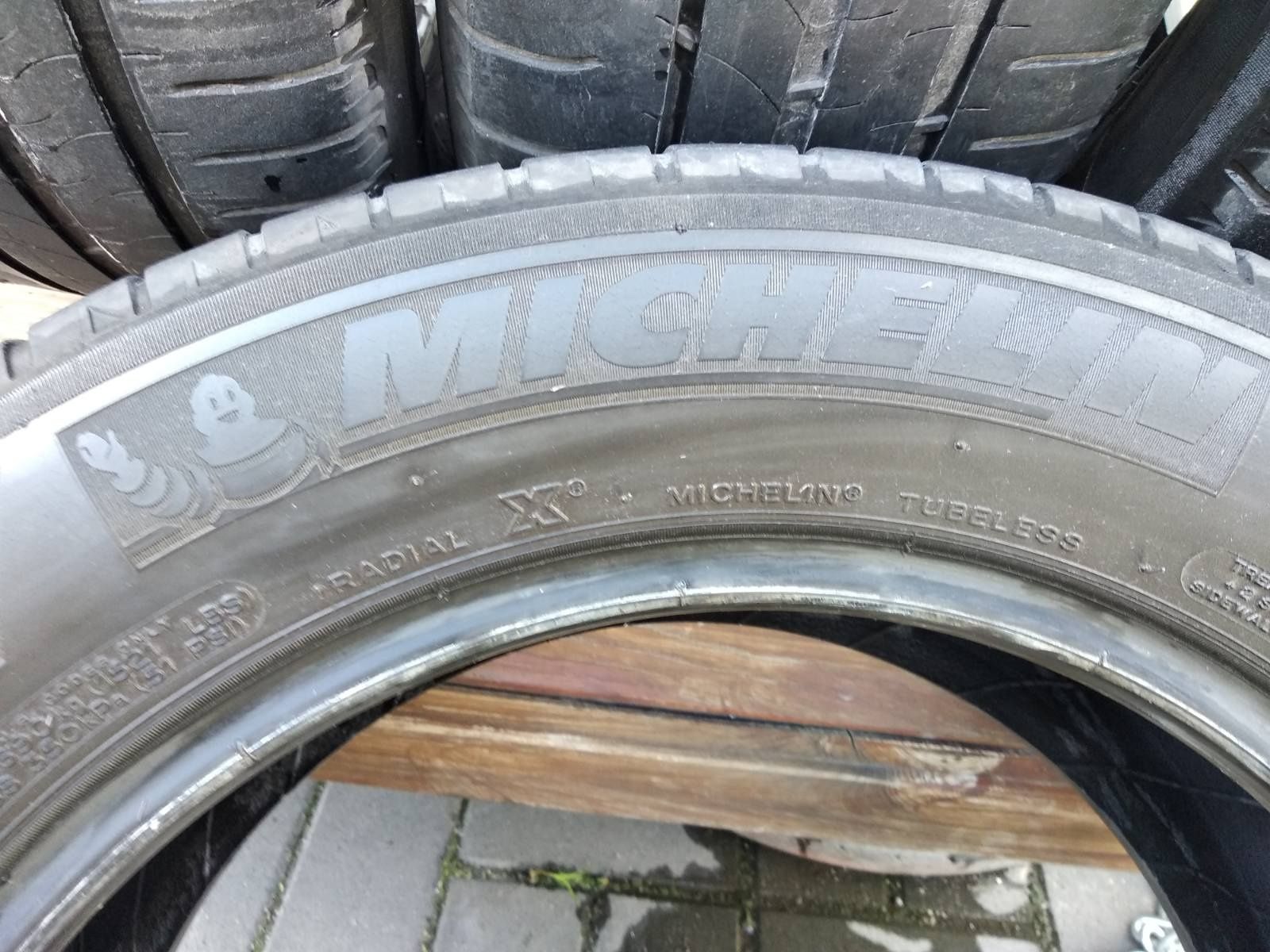 Продам шини Michelin
