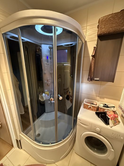 Kabina z radiem i masażem