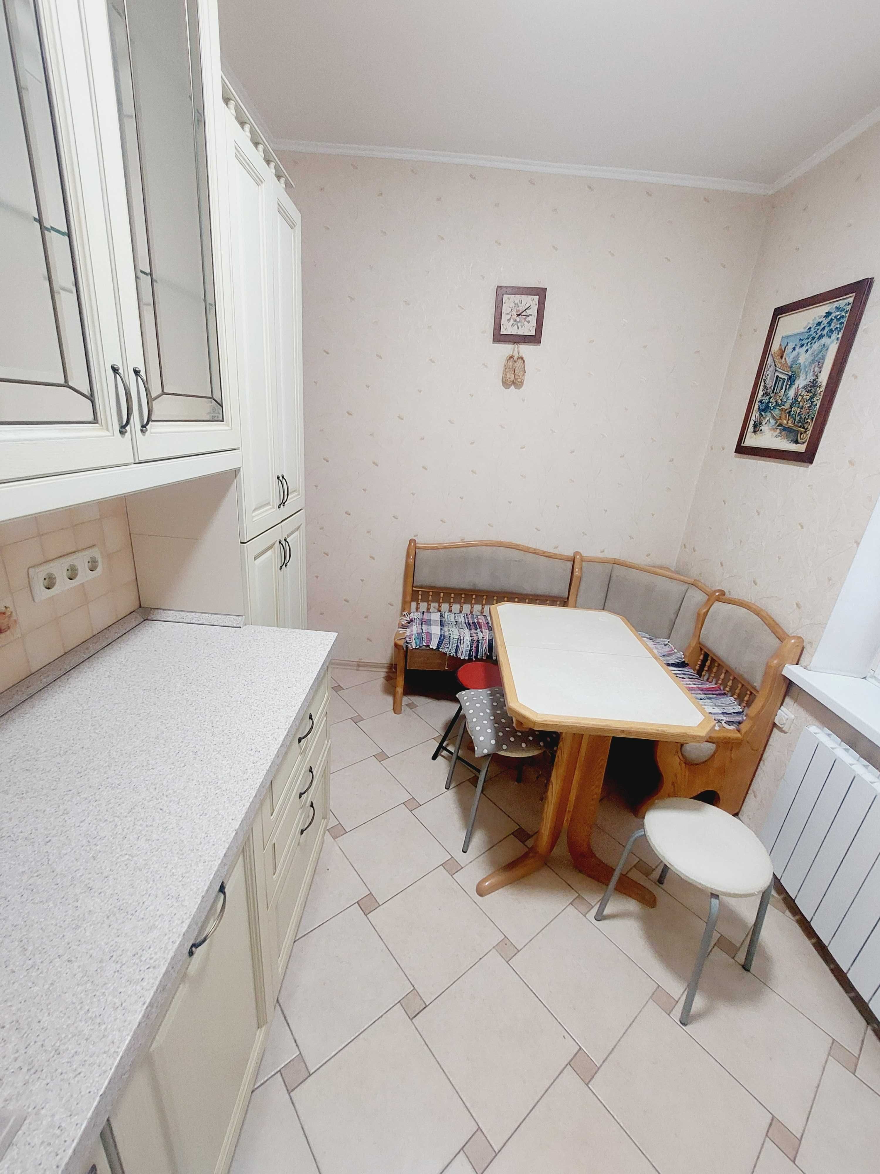 Сдам 3 комн.квартиру с видом р.Днепр, ул.Приречная 37, Оболонь