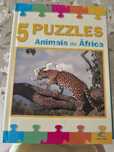 Livros de história e puzzle