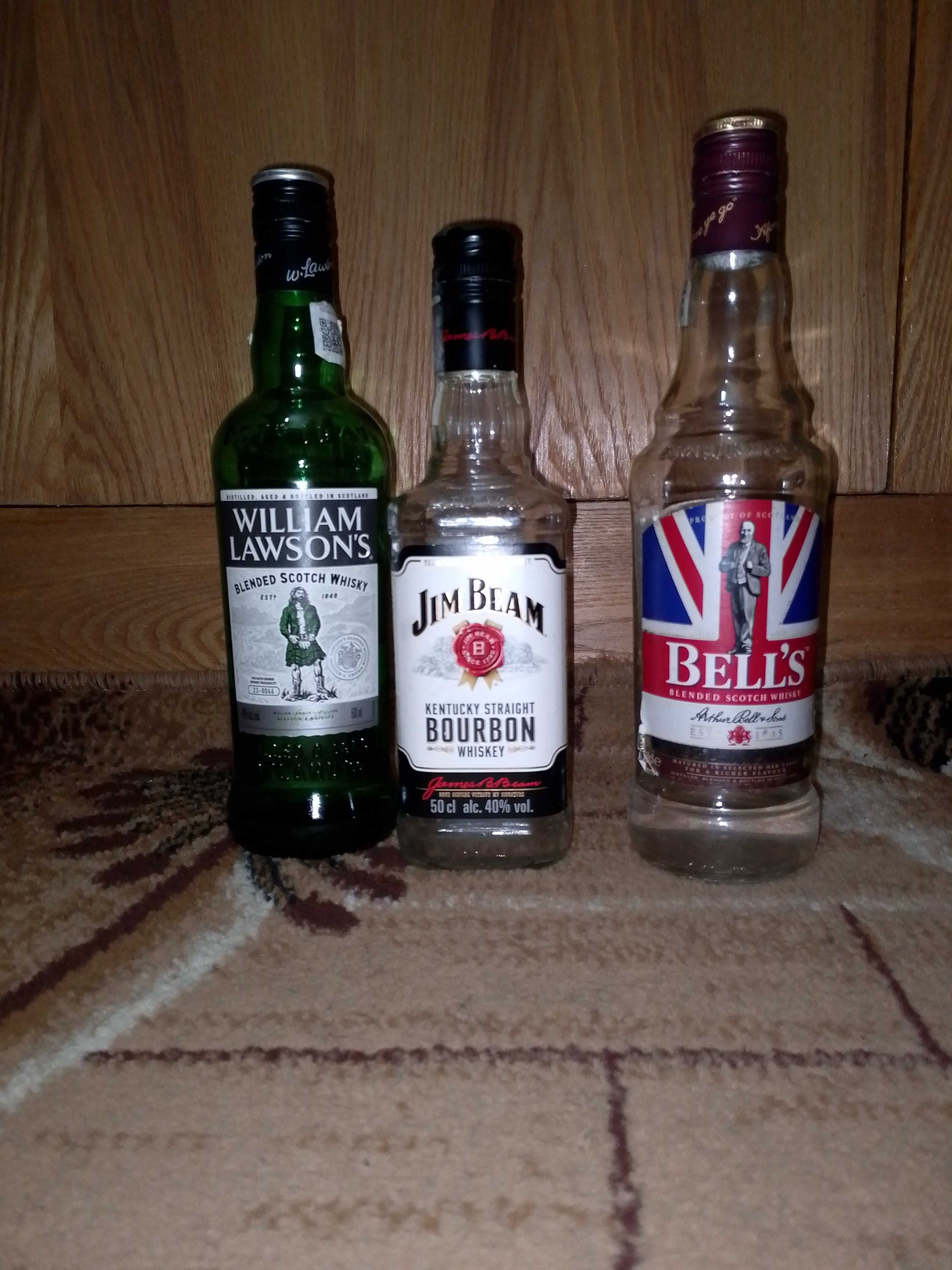 Пустые бутылки элитного алкоголя Jagermeister jim beam captain morgan