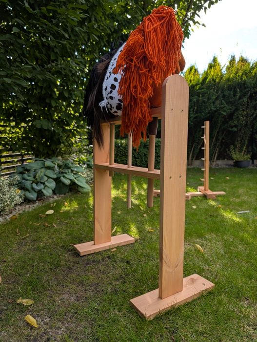 Zestaw hobby horse stojak i przeszkoda