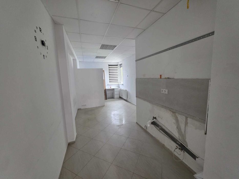 Syndyk sprzeda prawo własności nieruchomości lokalowej niemieszkalnej