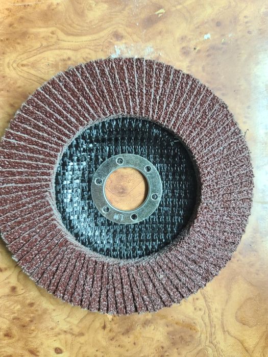 Лепестковий круг 125 мм P40  Титан-Абразив