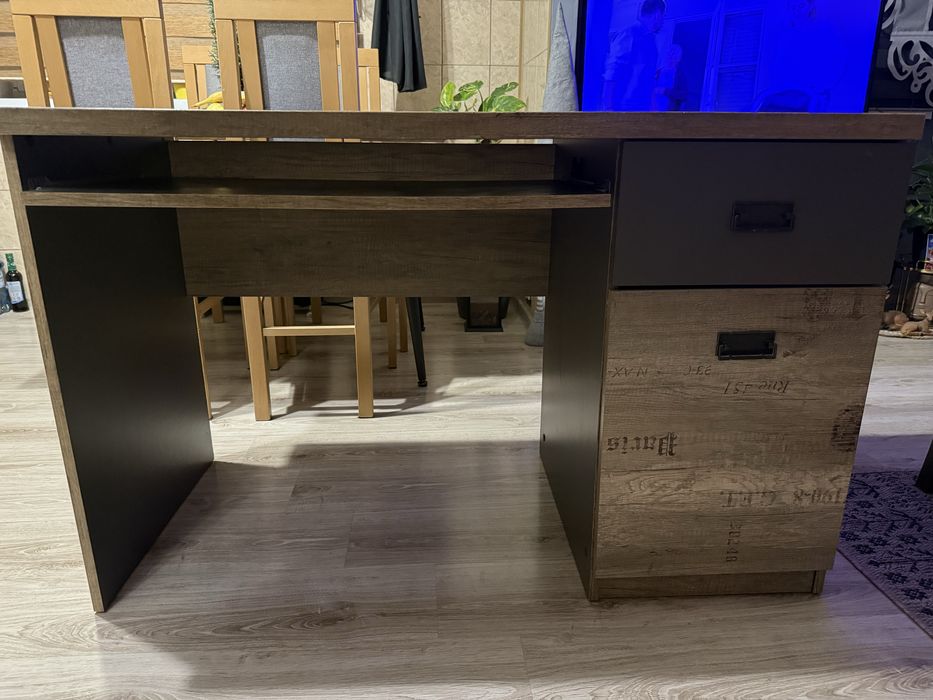 Biurko mlodziezowe melton