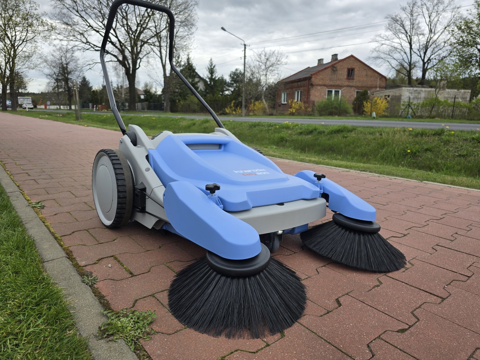 MARCINKOWSCY Kranzle zamiatarka myjka Colly 800