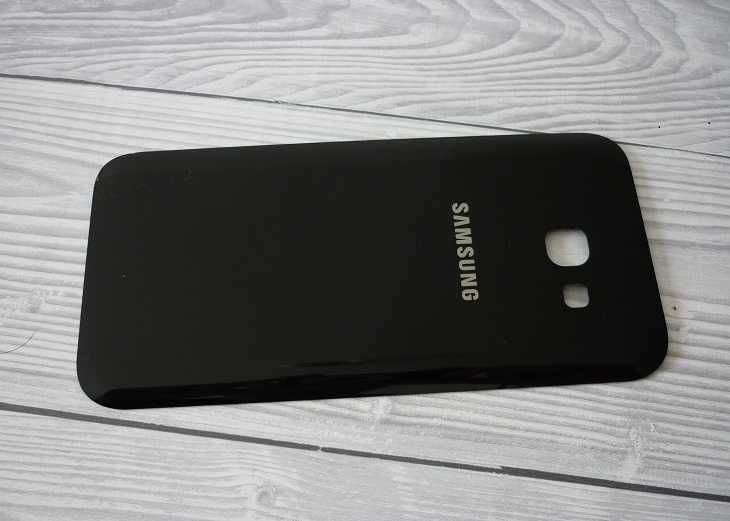 Задняя крышка Samsung A520,  Galaxy A5 2016, черного цвета
