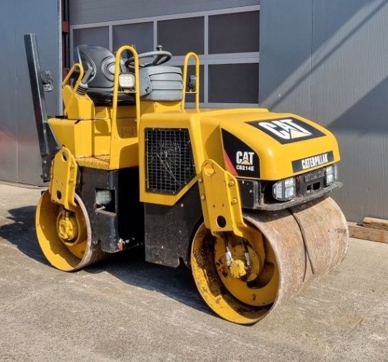 Walec wibracyjny CAT CB214E