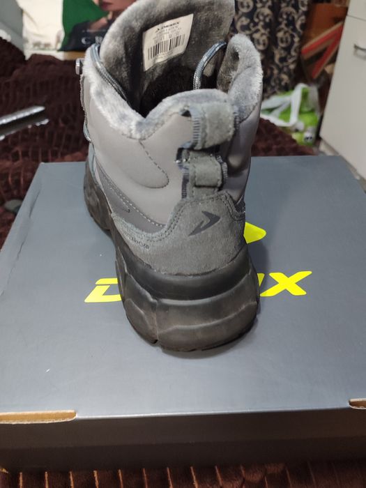 Кросівки  жіночі Demex зима