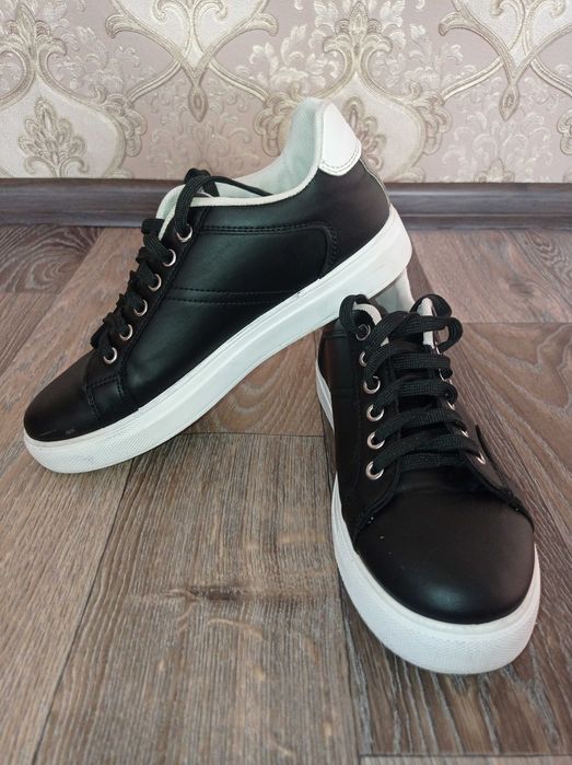 Кеди класичні 41 розмір