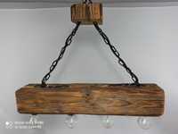 Lampa ze starej belki w stylu rustykalnym vintage, loft