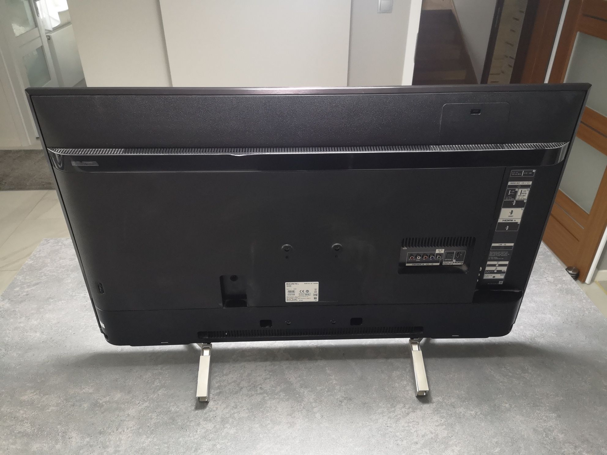 Telewizor Sony KD- 43XF8505 uszkodzony