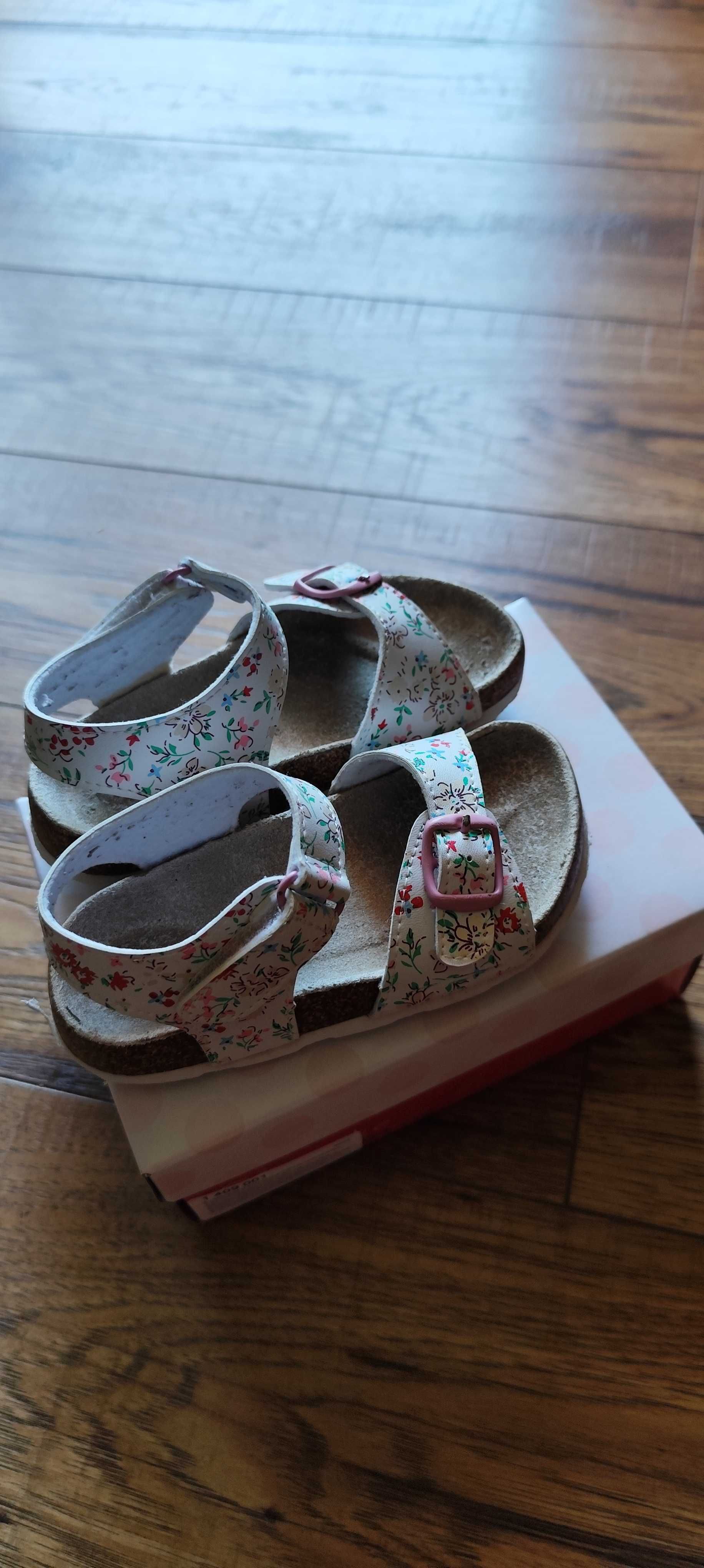 Buty dla dziewczynki sandałki r.24