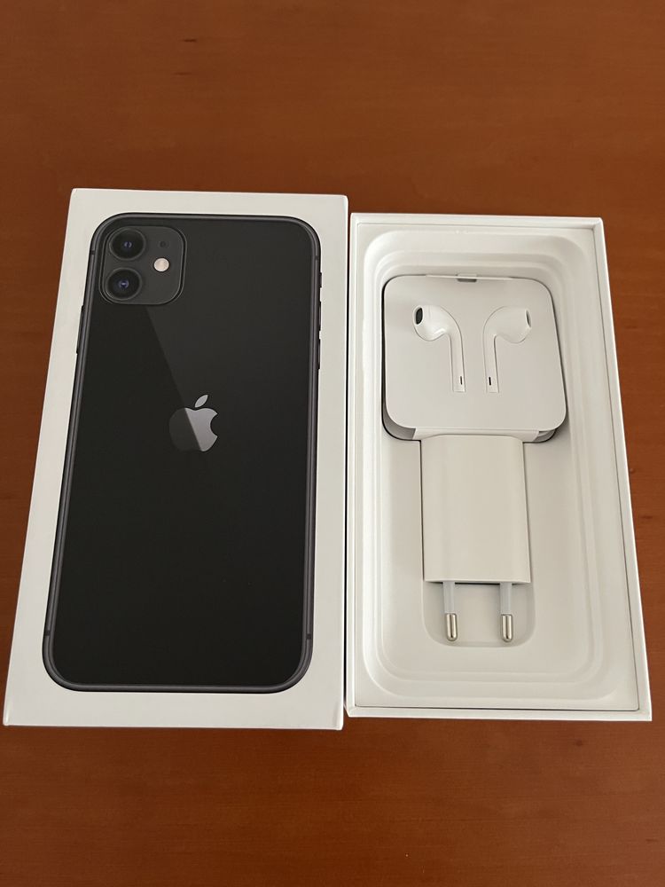 iPhone 11 preto de 64 Gb