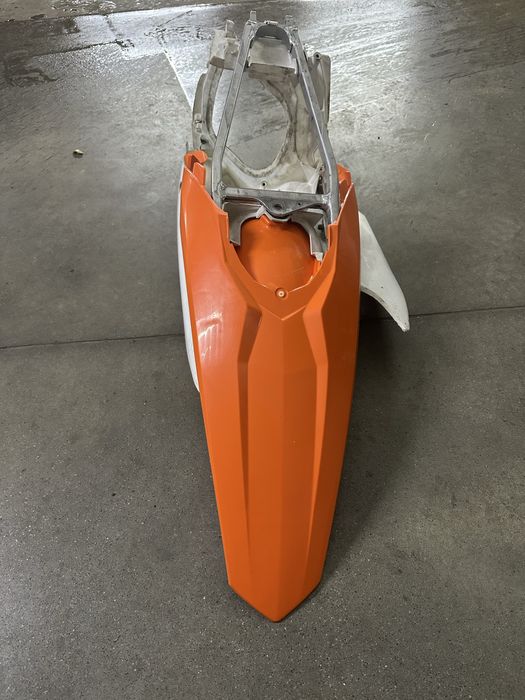 Фара пластик Ktm exc    12-16р