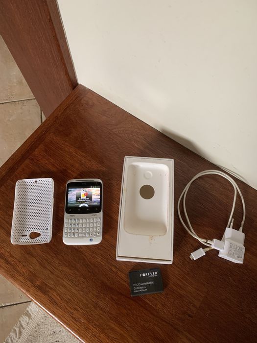Telefon HTC cha cha