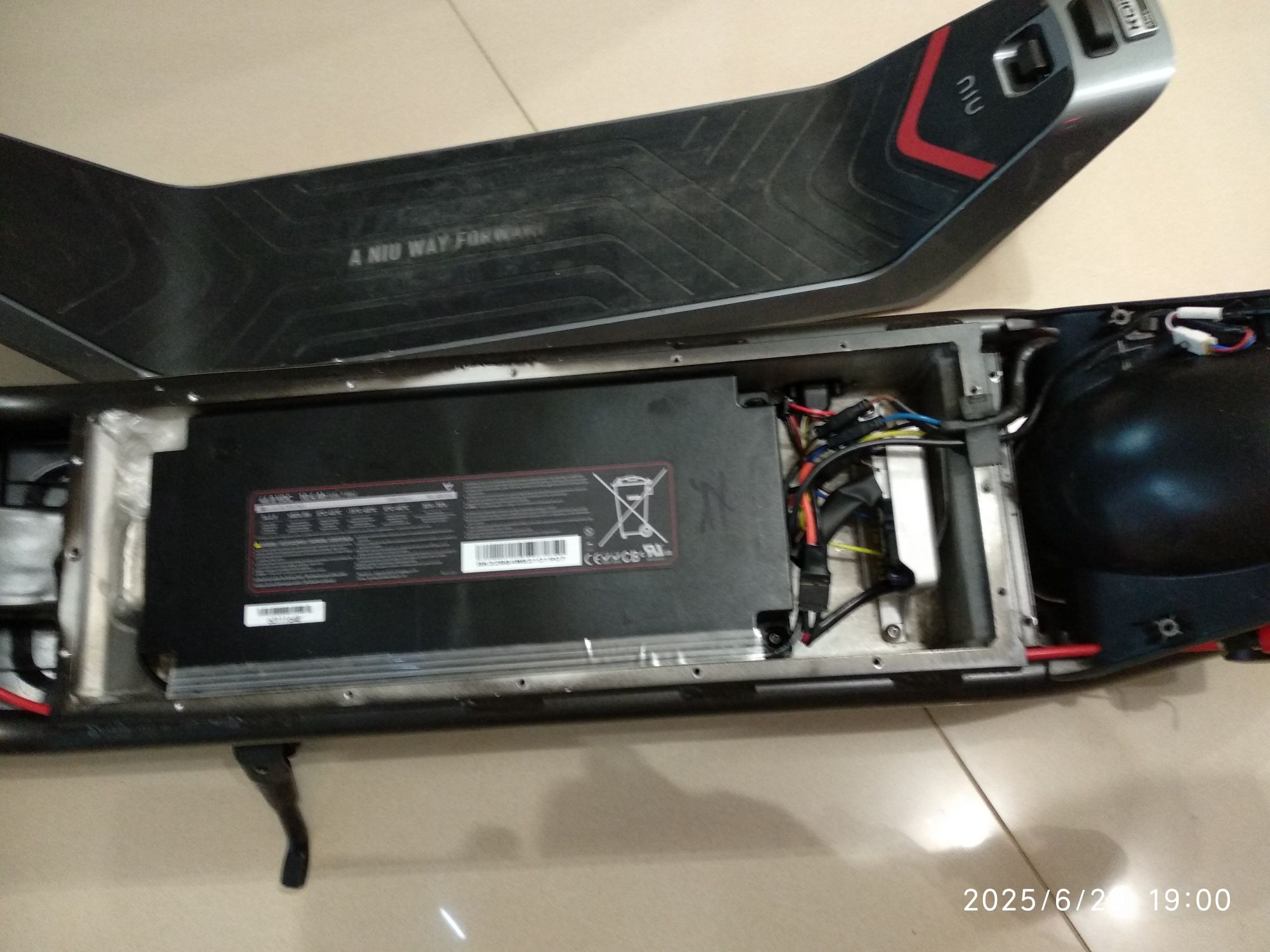 Hulajnoga niu kqi3 max