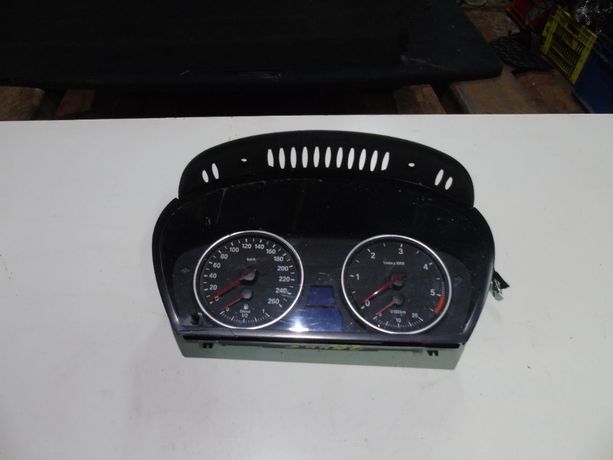Licznik prędkościomierz zegary BMW X5 E70  3.0 DIESEL