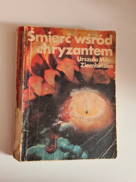 Śmierć wśród chryzantem - Urszula Milc-Ziembińska