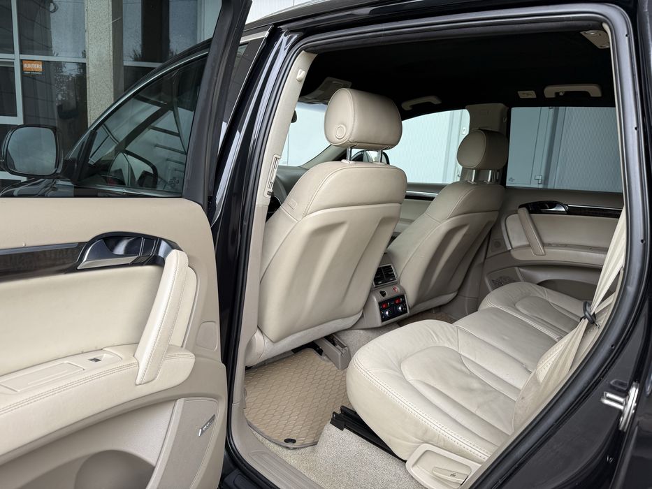 Audi Q7 3.0 TDI 233KM Quattro 4x4 7Osób *Navi*Skóra*Xenon*Alu*Hak