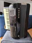 Akordeon basowy HOHNER BASSO.