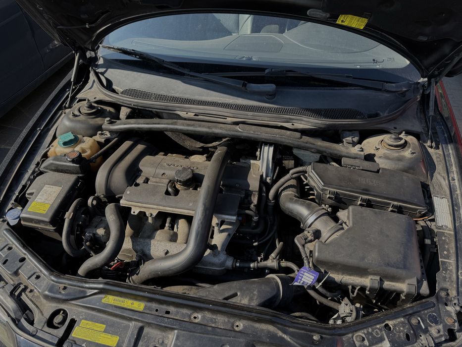 Volvo S60 2.0 2004r 180KM bodykit R