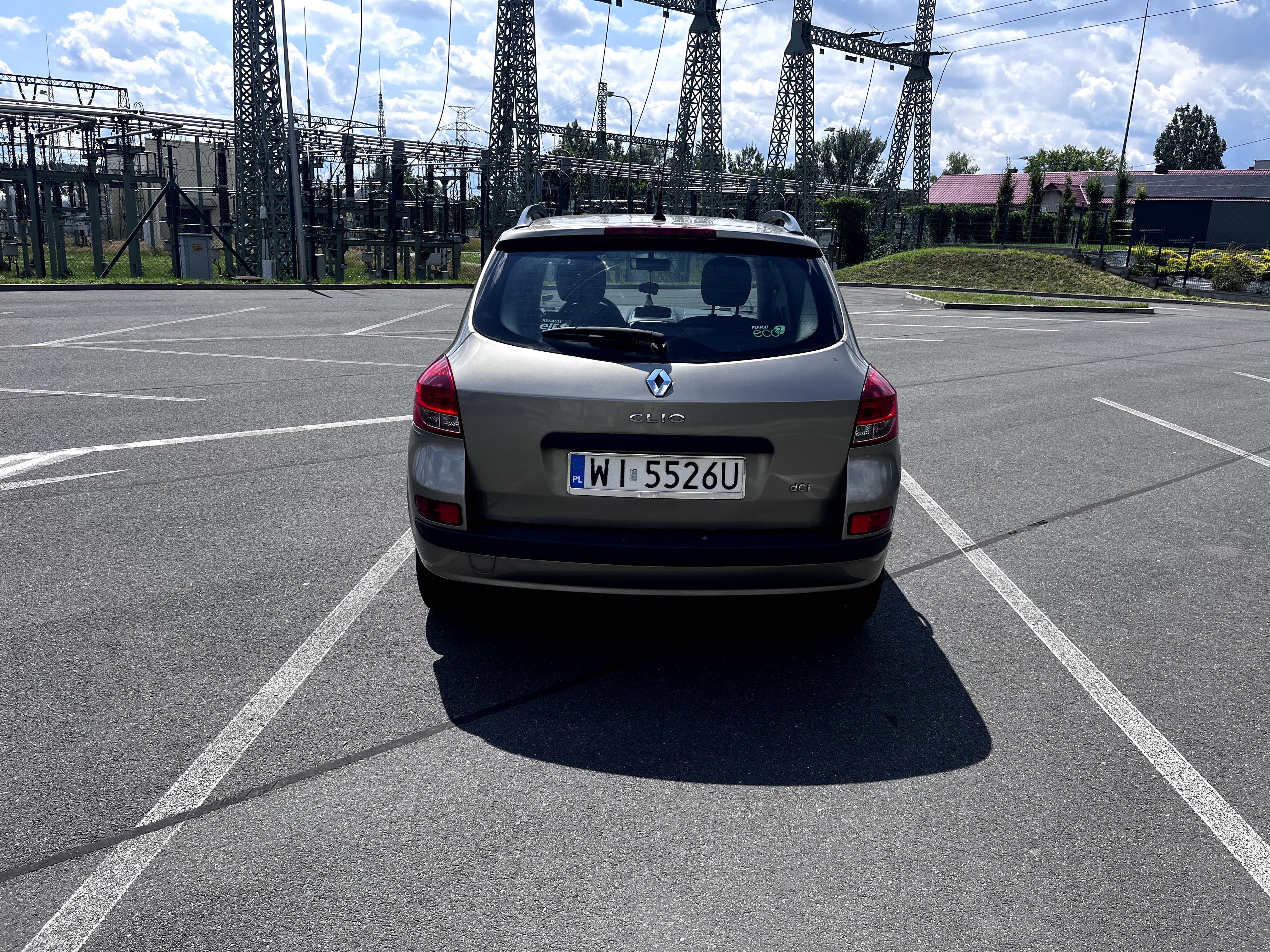 Renault Clio 2012 rok 1,5 tdi  przebieg 225000 tyś