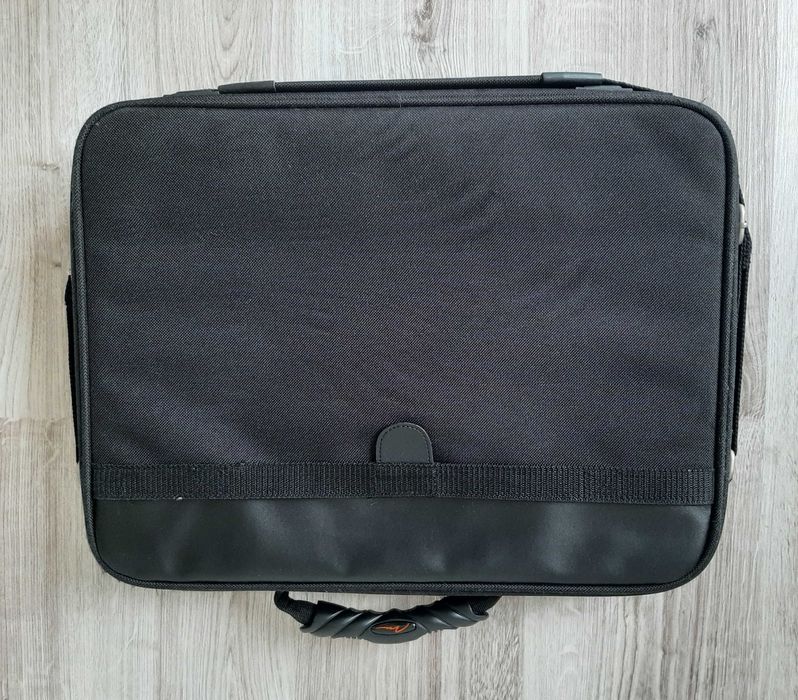 Torba na laptopa 17. Nowa